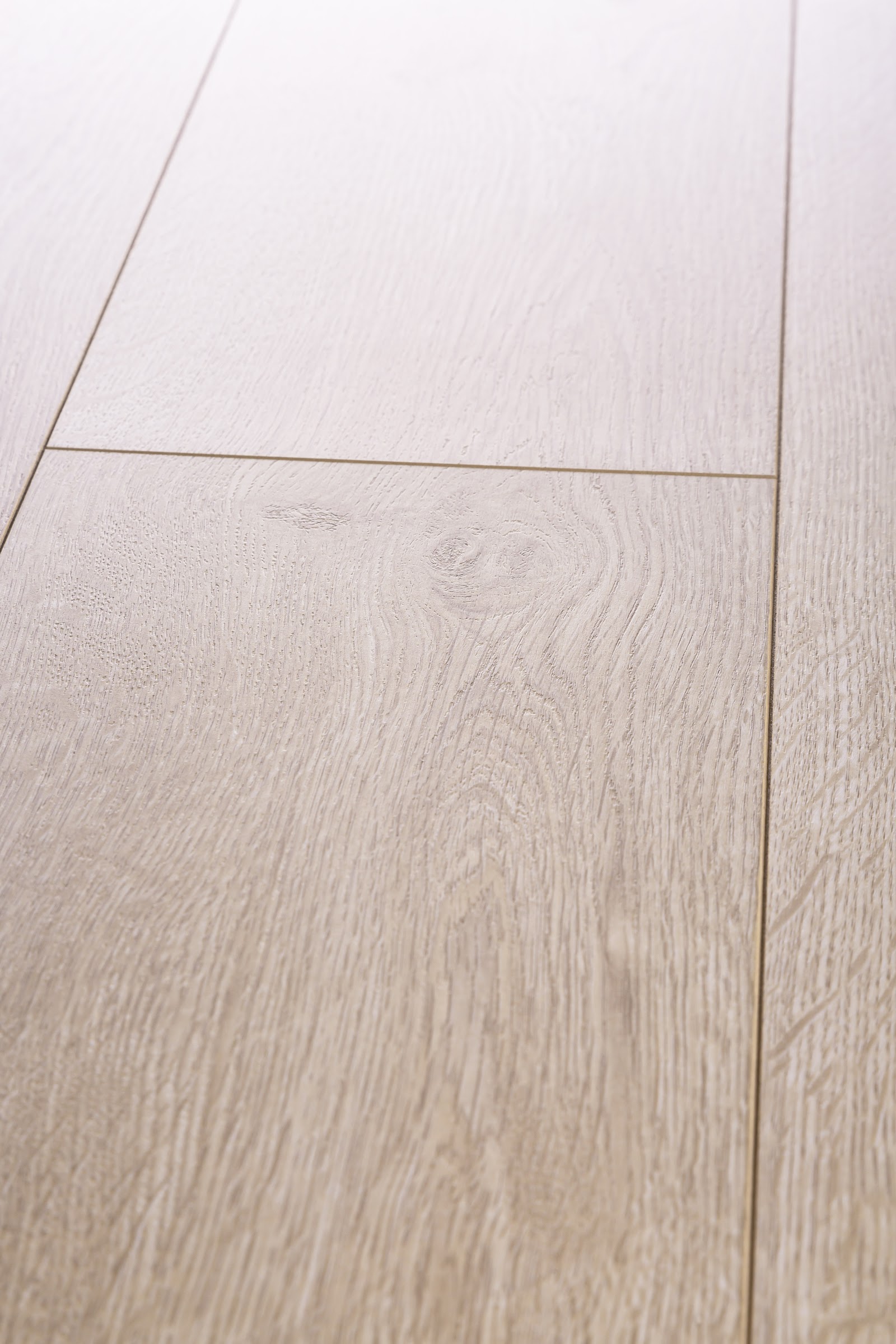 Panele laminowane Dąb Spokojny Klasa AC4 8mm Hydro72 Premium Floor