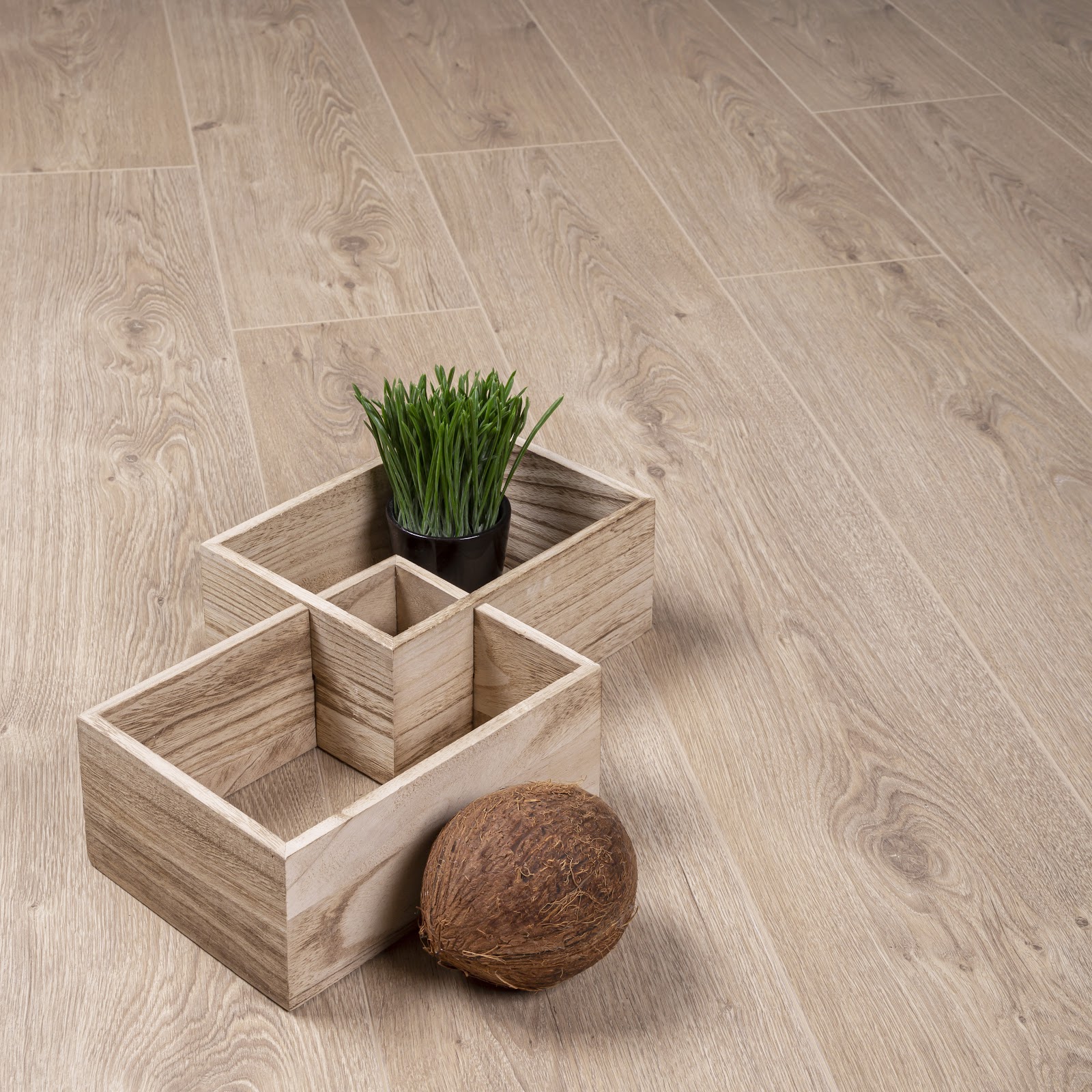 Panele laminowane Dąb Naturalny Klasa AC4 8mm Ultra Premium Floor
